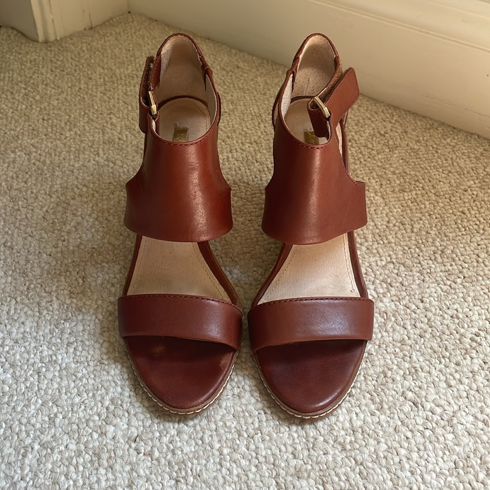 Louise et Cie Rich Brown Women's Leather Wedge Sandals